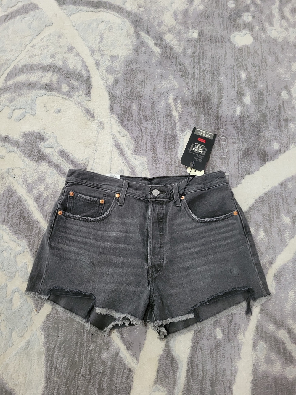 Levi's Women's High Rise Charcoal Black Frayed Hem Denim Shorts Size 32